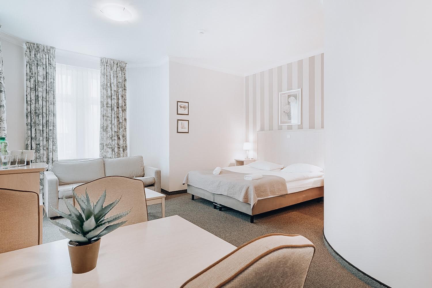 Hotel Amalia Kudowa Zdroj Ngoại thất bức ảnh