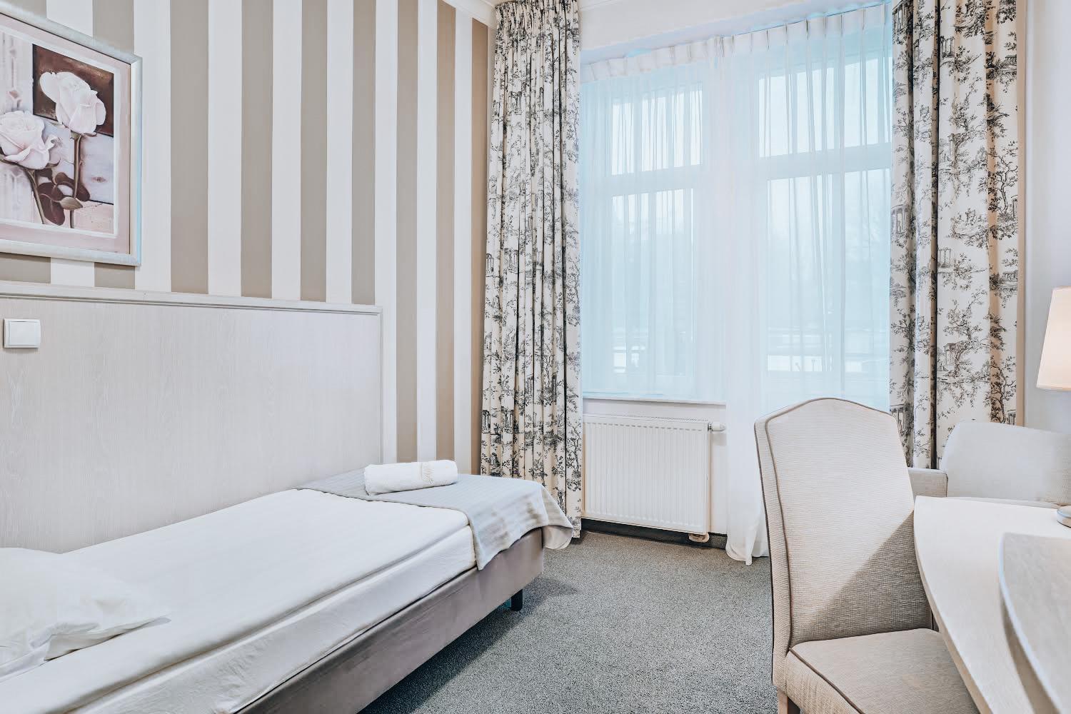 Hotel Amalia Kudowa Zdroj Ngoại thất bức ảnh